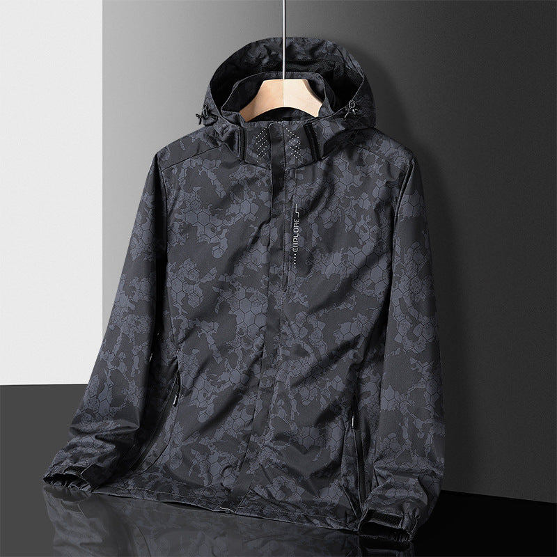 Herren leichter wasserdichter Softshell‑Hoodie mit Kapuze und Tarn‑Hex‑Alloverprint Drune