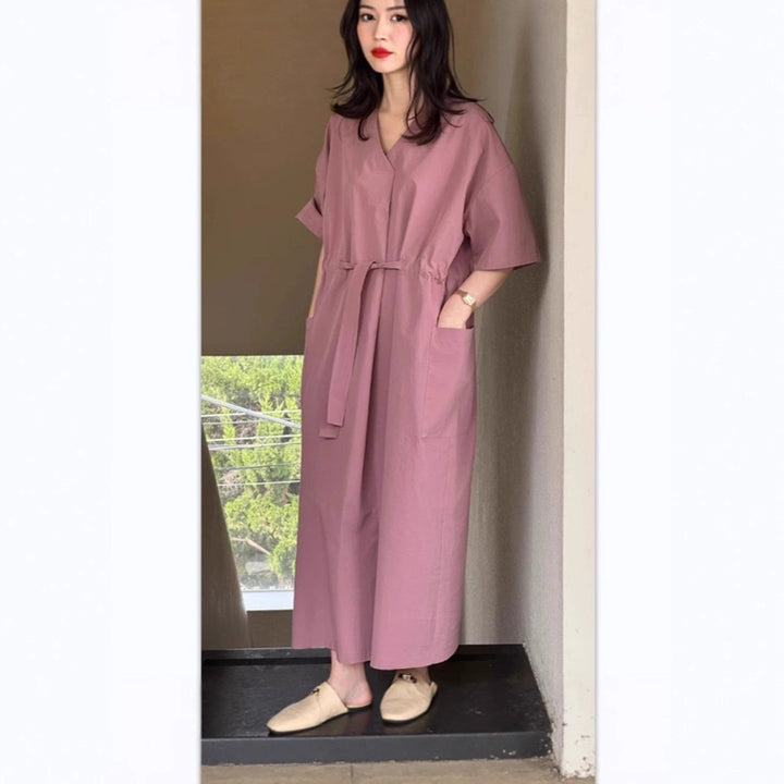 Damen Langes Baumwoll-Popeline-Maxikleid mit V-Ausschnitt, Taillengürtel und aufgesetzten Taschen Drune