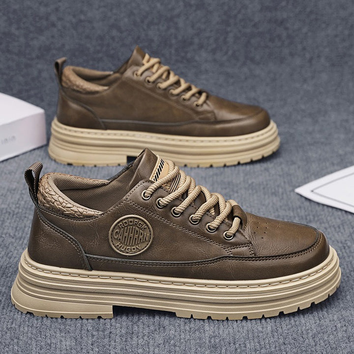 Herren robuste Plateau-Leder-Sneaker mit gepolstertem Fersenkragen, Zuglasche und griffiger Profilsohle Drune