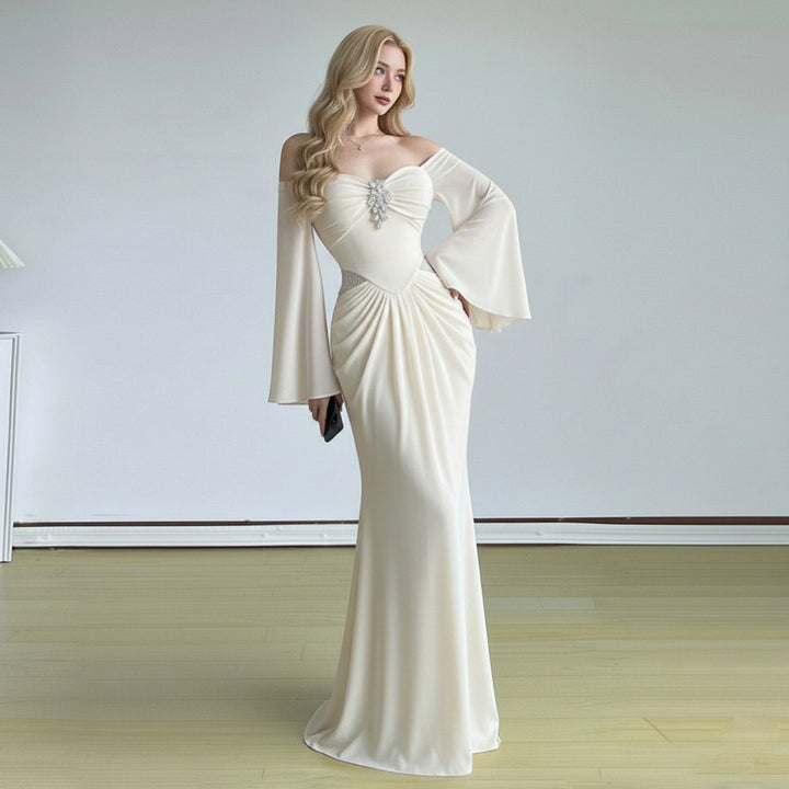 Damen langes Wickelkleid mit dramatischen Schößchenärmeln und cut-out Design Drune
