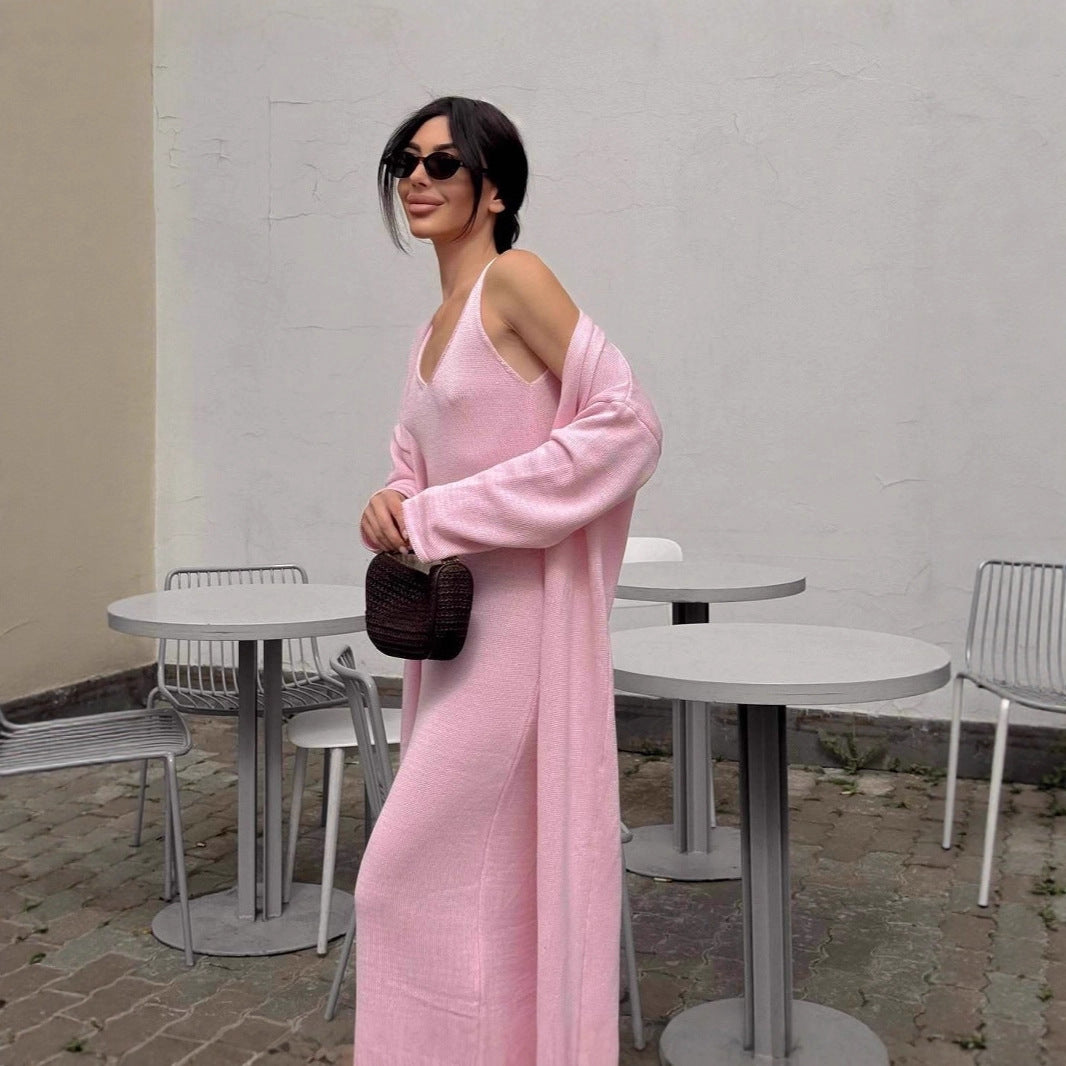 Damen Strickkleid mit spaghetti-Trägern und V-Ausschnitt Drune