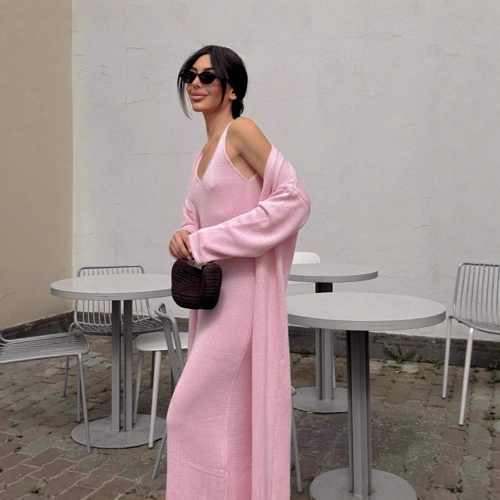 Damen Strickkleid mit spaghetti-Trägern und V-Ausschnitt Drune