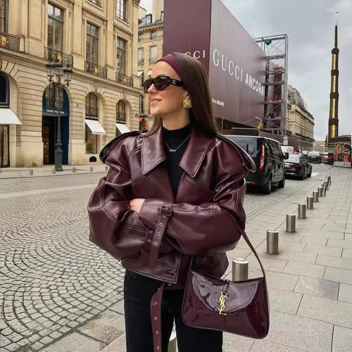 Damen cropped Kunstlederjacke mit wasserdichtem Finish und asymmetrischem Kragen Drune