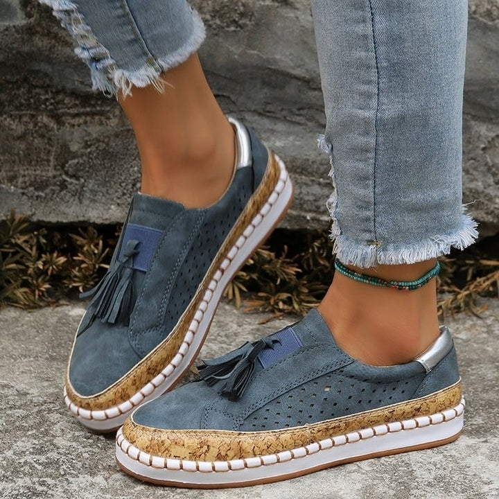 Damen Slip-On Keil-Sneaker mit Kork-Plateau, Quasten und perforiertem Obermaterial Drune