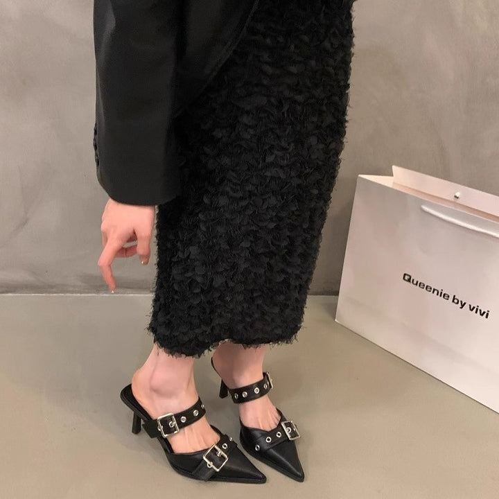 Damen Spitz zulaufende Mule‑Pantoletten mit doppeltem Schnallenriemen, Ösen‑Detail und niedrigem Kitten‑Absatz Drune