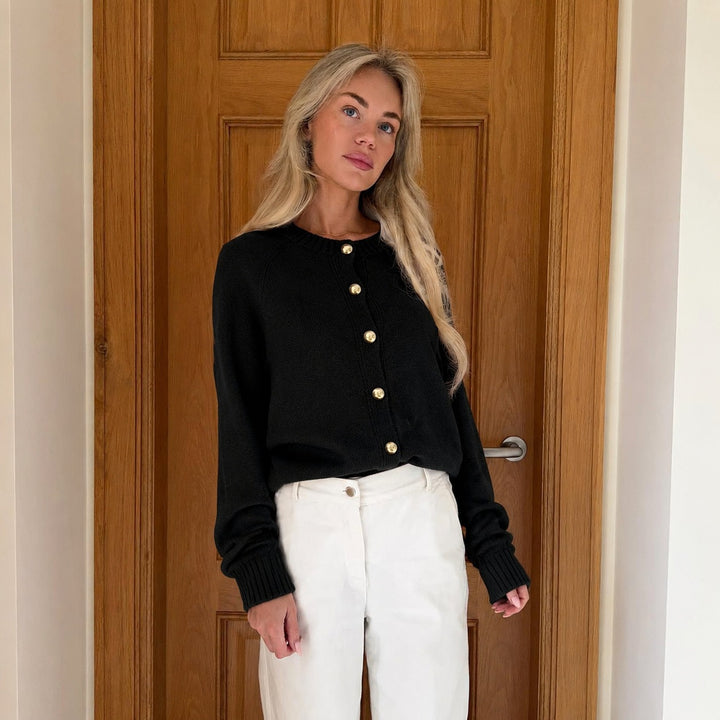 Damen kastiger Feinstrick-Cardigan mit goldfarbenen Zierknöpfen und gerippten Bündchen Drune