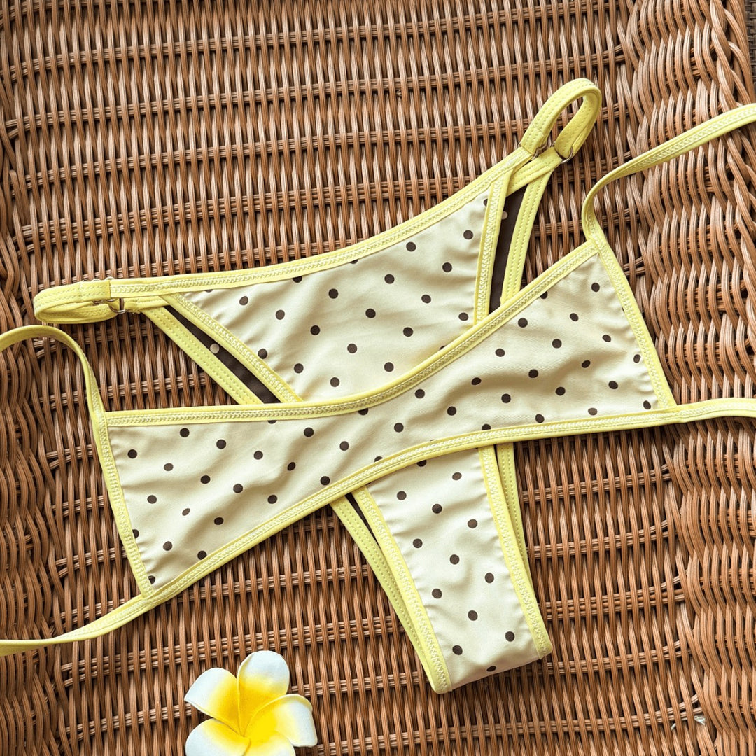Damen Modischer Slip-Bikini mit trendigen Pünktchen Drune