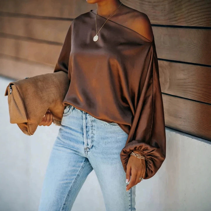 Damen Satinbluse mit asymmetrischem Carmen-Ausschnitt und weiten Fledermausärmeln Drune