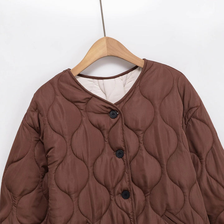 Damen Steppjacke mit modernen Knopfdetails Drune