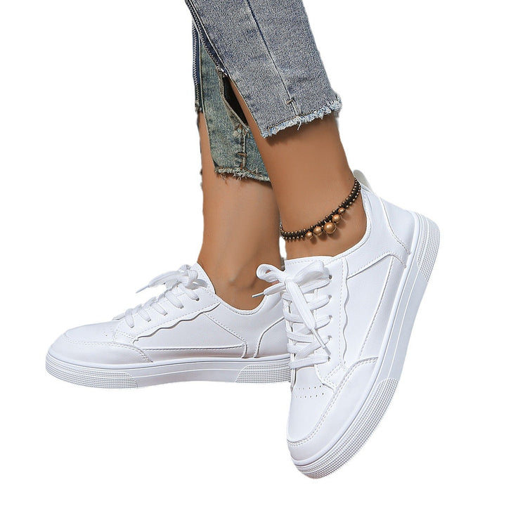 Damen Plateau‑Sneaker mit minimalistischer Lederoptik und gepolstertem Komfortfußbett Drune