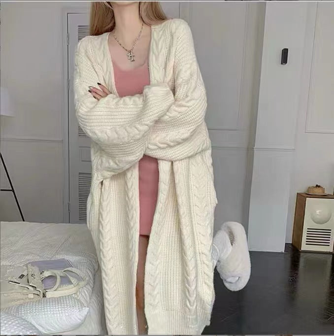 Damen Strickmantel mit Zopfmuster und lässigem Schnitt Drune