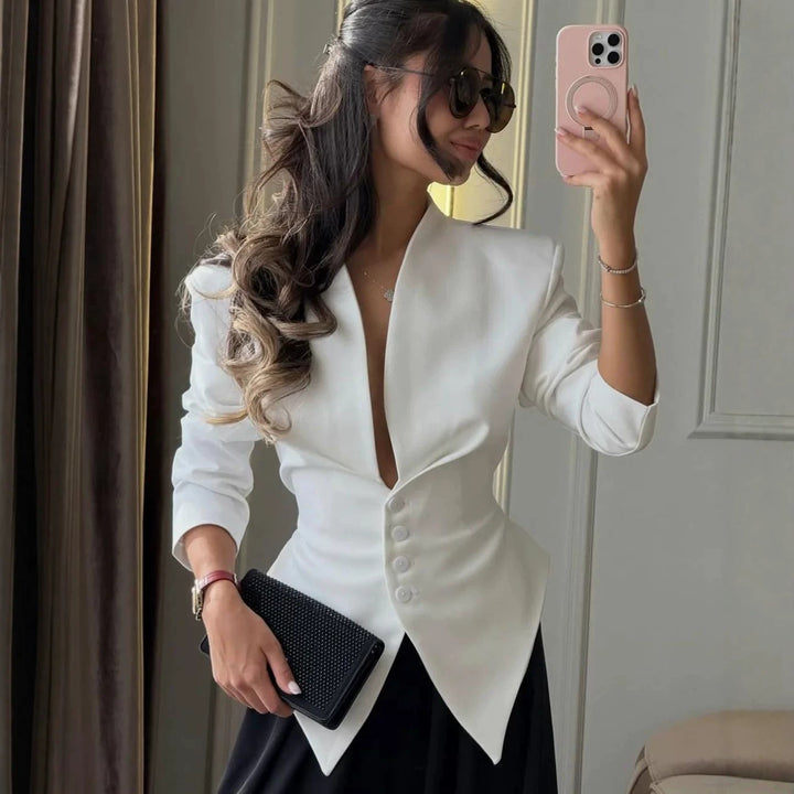 Damen Taillierter Blazer mit spitz zulaufendem Saum und tiefem V-Ausschnitt Drune