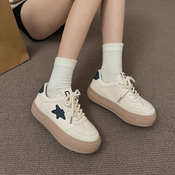 Damen Sportliche Sneakers mit verspielten Stern-Applikationen und bequemer Sohle Drune