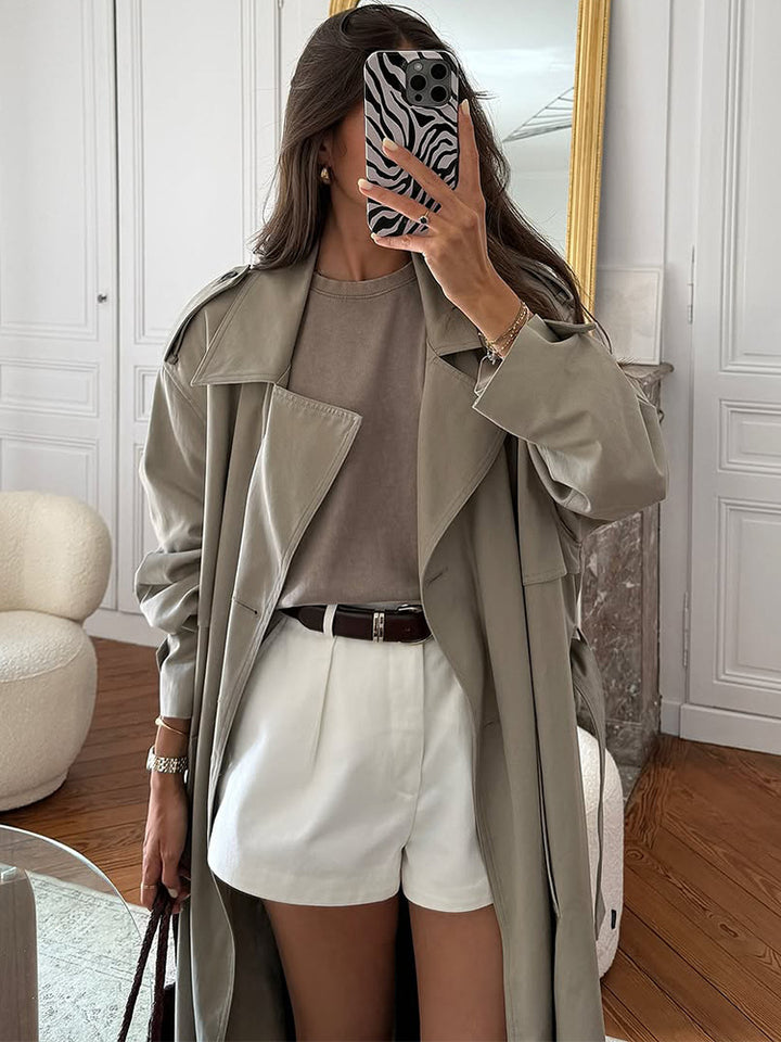 Damen Oversize Trenchcoat aus leichtem Gabardine mit Schulterklappen und Wasserfallkragen Drune