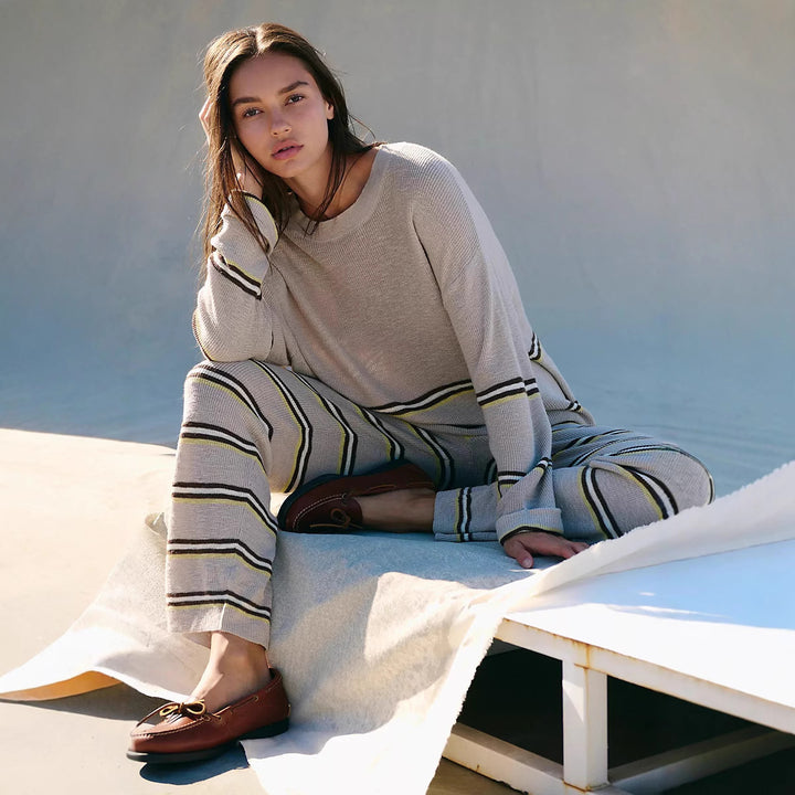 Damen gestreiftes Strick-Lounge-Set mit weichem Oversize-Pullover und weitem High-Waist-Hose Drune