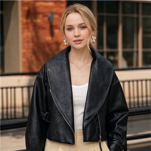 Damen Cropped-Bikerjacke aus Kunstleder mit weitem Schalkragen und asymmetrischem Reißverschluss Drune