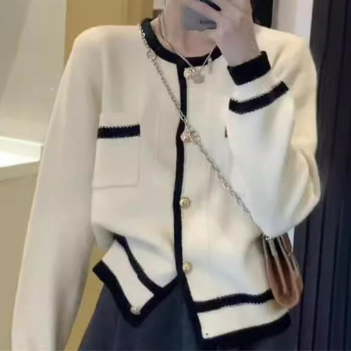Damen modische Strickjacke mit dekorativen Taschen und kontrastierenden Details Drune