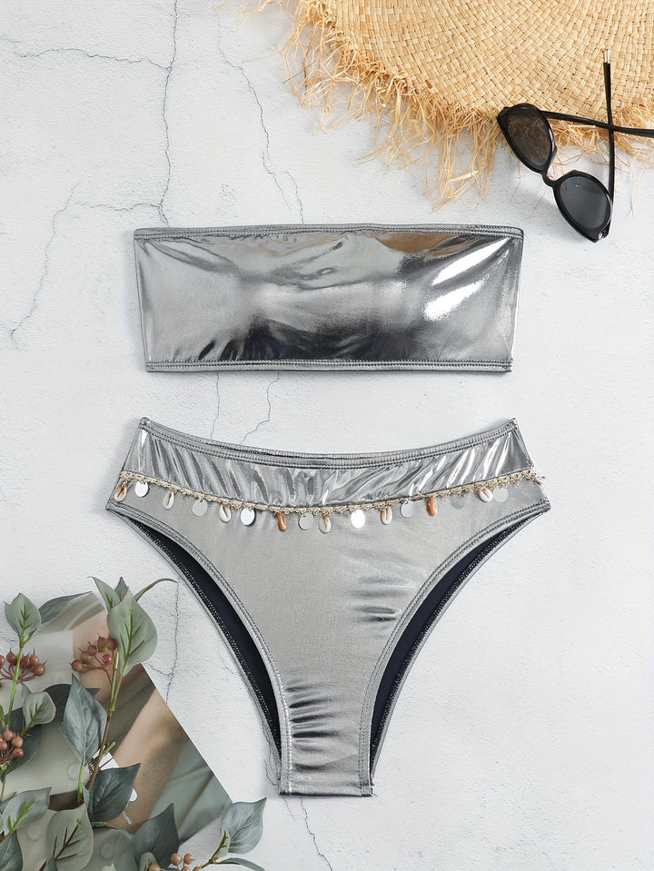 Damen Bandeau-Bikini mit eleganter Glanzoptik und modischen Muscheldetails Drune