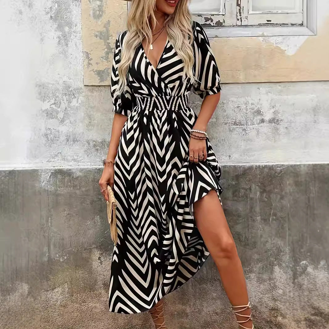 Damen Maxikleid mit modernem Zickzackmuster Drune