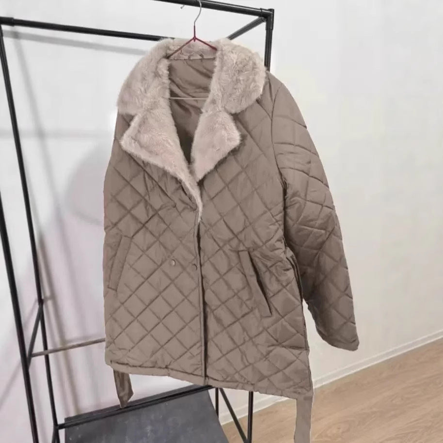 Damen gesteppte Winterjacke mit weichem Kragen und praktischen Taschen Drune