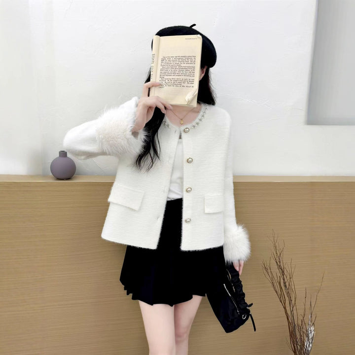 Damen elegante Strickjacke mit Perlenverzierung und flauschigen Ärmeln Drune