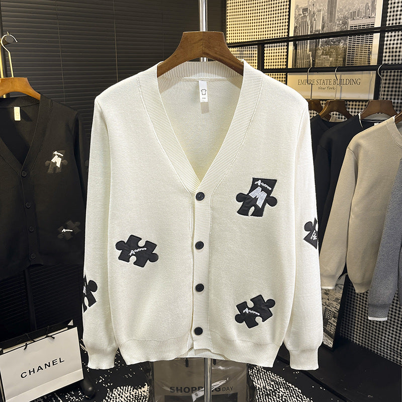 Herren Strick-Cardigan mit V‑Ausschnitt und dekorativen Puzzle‑Applikationen Drune