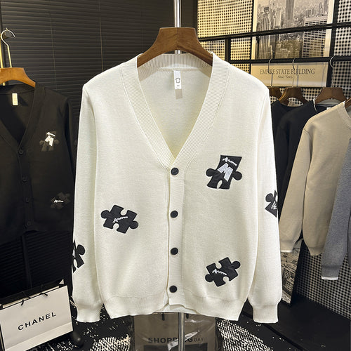 Herren Strick-Cardigan mit V‑Ausschnitt und dekorativen Puzzle‑Applikationen Drune