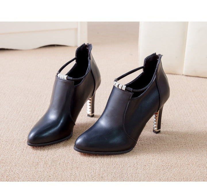Damen Ankle-Boots mit spitzer Zehenform, funkelndem Strassriemen und skulptiertem Metallabsatz Drune