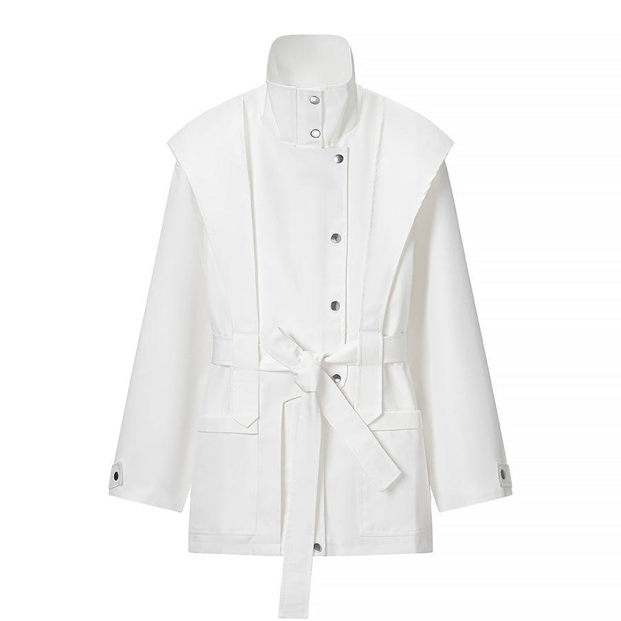 Damen Taillierte Übergangsjacke mit Stehkragen, Schultercape und Bindegürtel Drune