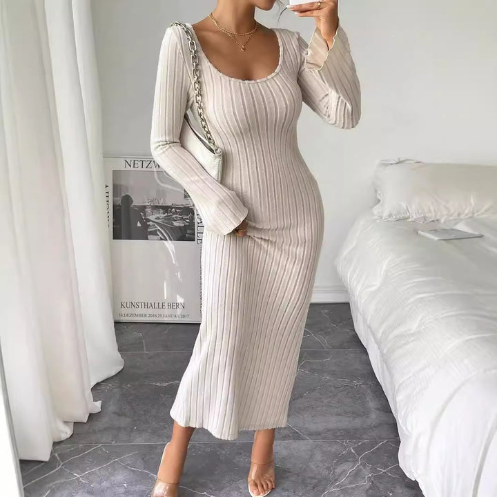 Damen geripptes Midaxi-Kleid mit U-Ausschnitt, figurbetonter Stretch-Silhouette und ausgestellten Ärmeln Drune