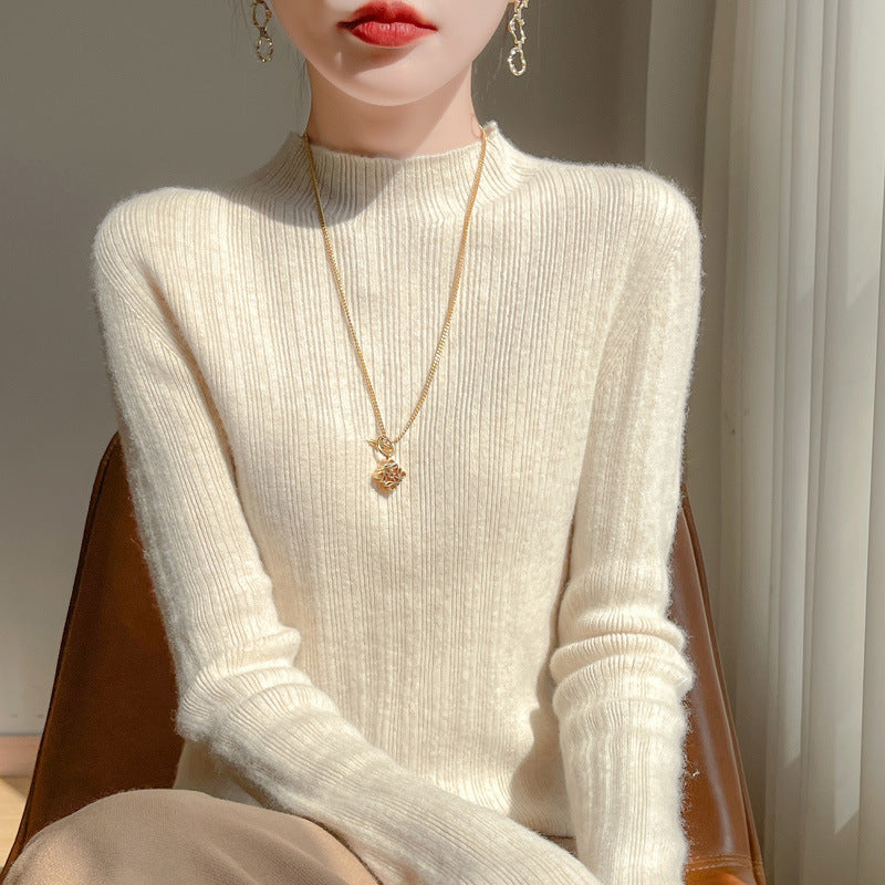Damen Schmal geschnittener Feinstrick-Pullover mit kurzem Stehkragen und feiner Rippenstruktur Drune
