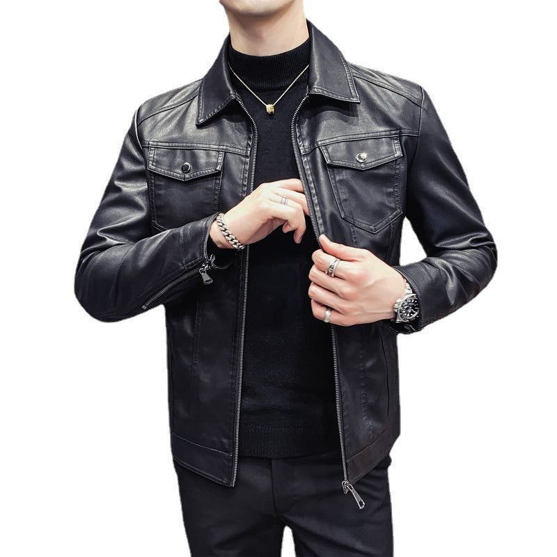 Herren Slim-Fit Kunstleder-Truckerjacke mit Hemdkragen und Brustpattentaschen Drune