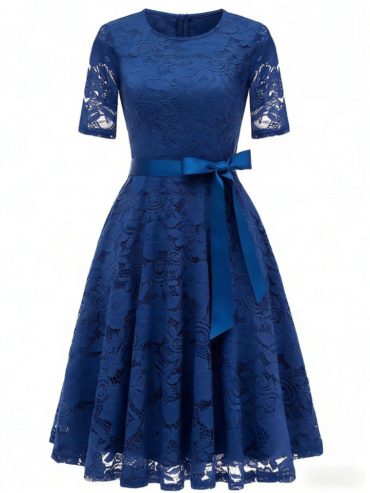 Drune | Elegantes V-förmiges Spitzenabendkleid