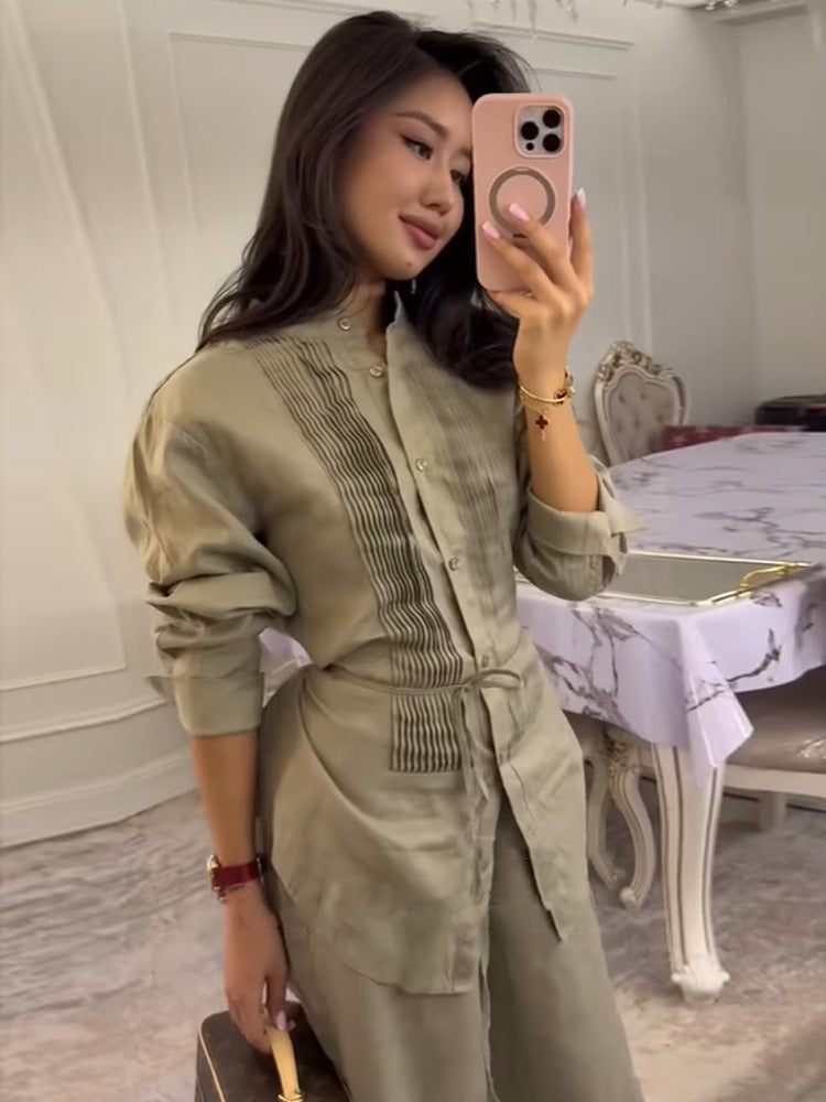 Damen Lange Hemdbluse mit feinen Biesen, Stehkragen und Bindegürtel Drune