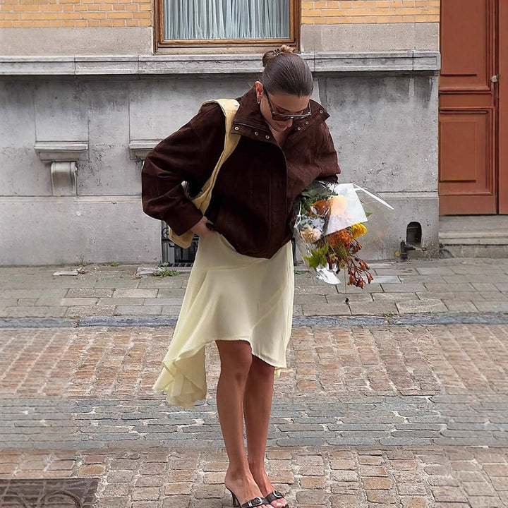 Damen Kurz geschnittener Veloursleder-Blouson mit hohem Stehkragen, kastiger Oversize‑Silhouette und verdecktem Reißverschluss Drune