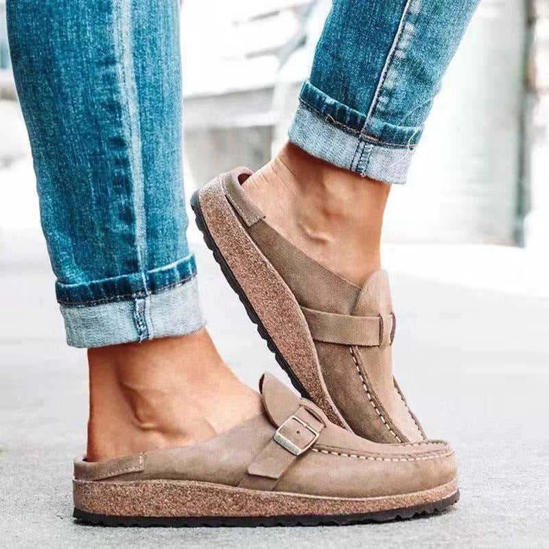 Damen Veloursleder-Slipper mit ergonomischer Korksohle und verstellbarem Schnallenriemen Drune