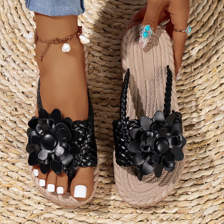 Damen Geflochtene Zehentrenner‑Sandalen mit XXL‑Blütenapplikation und gepolstertem Komfortfußbett Drune