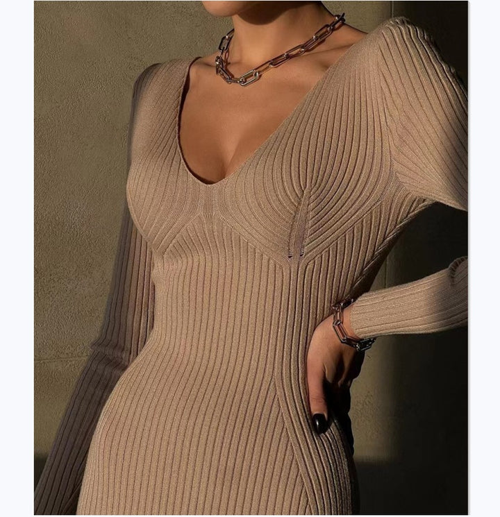 Damen Elegantes Strick-Maxikleid mit raffinierten Schnitt und figurbetontem Design Drune