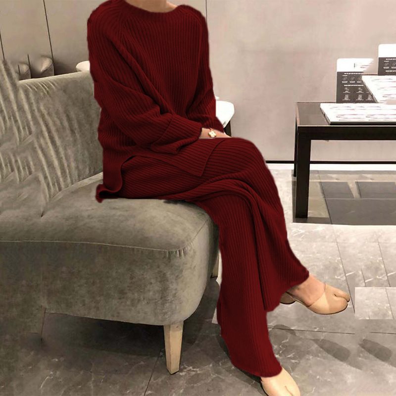 Damen Strickanzug mit weitem Schnitt und stilvollem Rippenmuster Drune