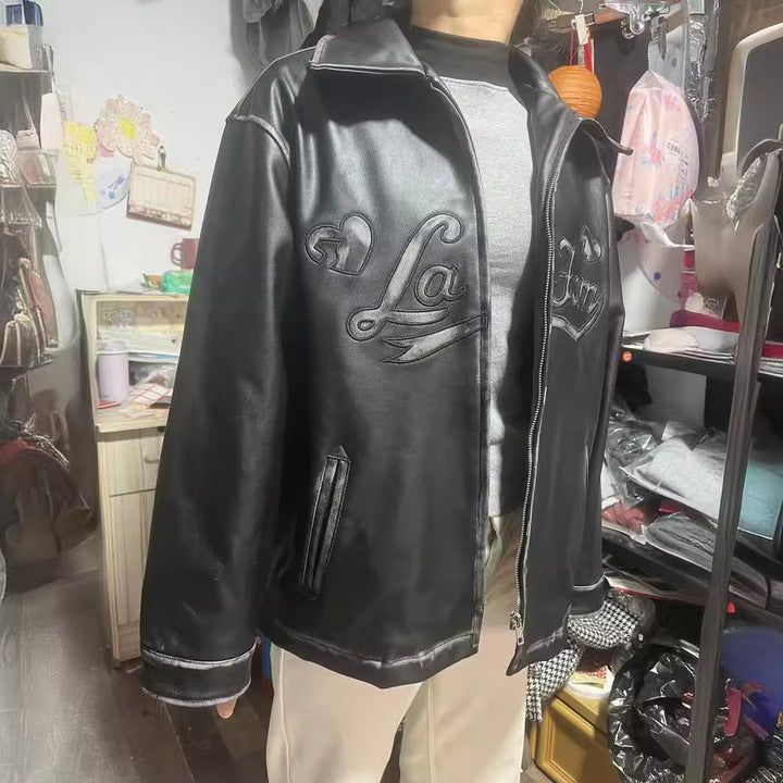 Damen nan oversized Kunstlederjacke mit Schalkragen und geprägter Logostickerei Drune