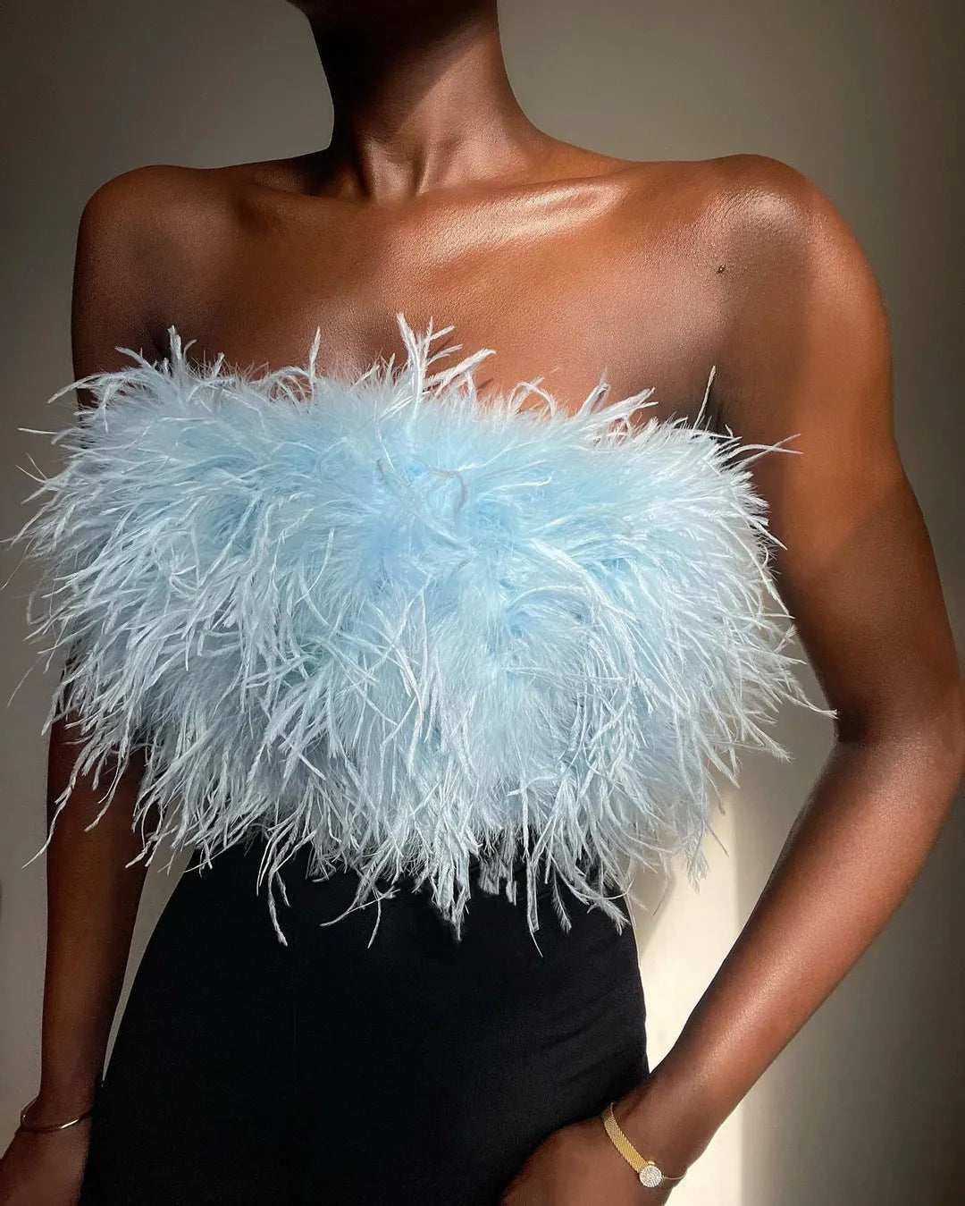 Damen Glamouröses Plüsch-Top mit abnehmbaren Trägern und fransigen Details Drune