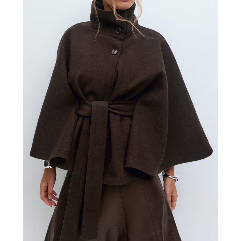 Damen Wollmantel im Cape‑Stil mit Stehkragen und Taillengürtel Drune