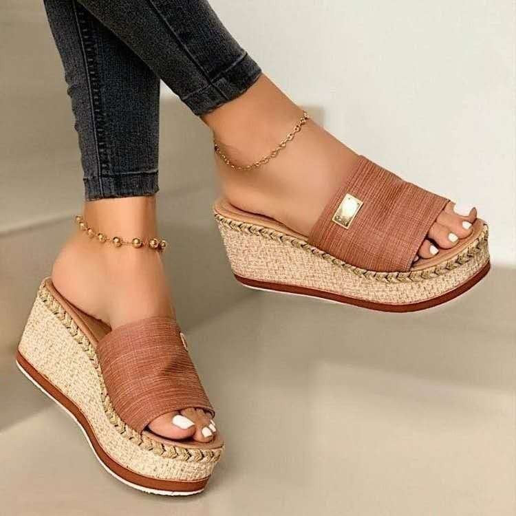 Damen  Espadrille-Keilpantoletten mit geflochtenem Bast-Plateau, breitem gewebtem Riemen und weicher Komfortsohle Drune