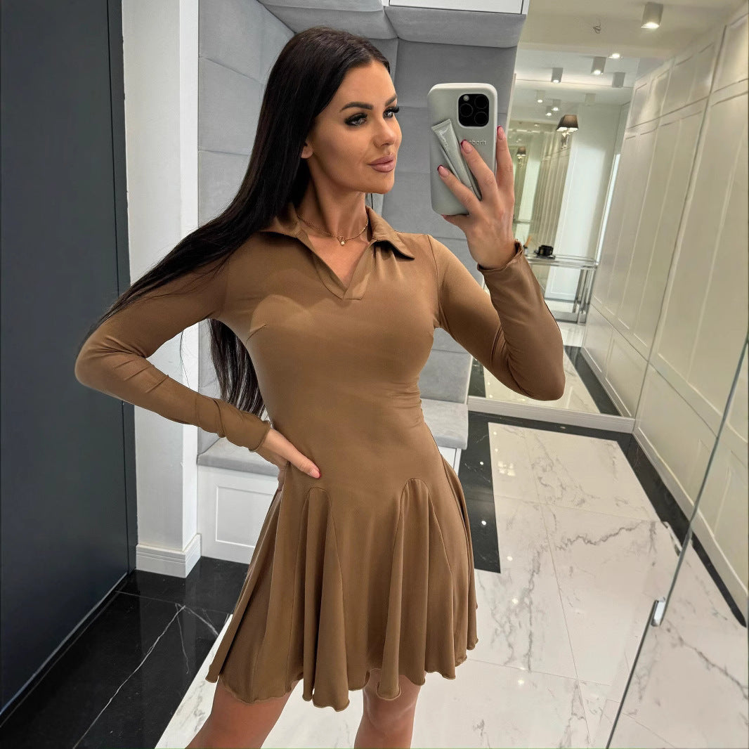 Damen Sportliches Polo-Kleid mit schwingendem Rock und langen Ärmeln Drune