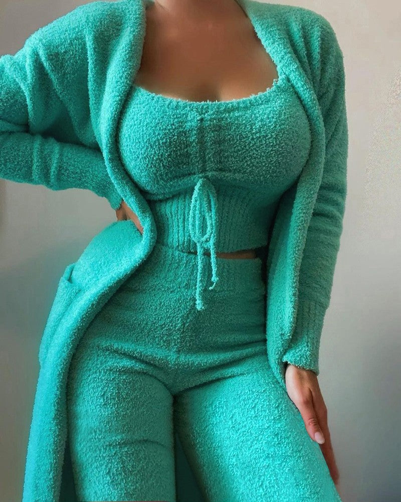Damen nan luxuriöses Teddy-Fleece Lounge-Set mit Longcardigan, gerafftem Cropped-Bustier und Highwaist-Hose Drune