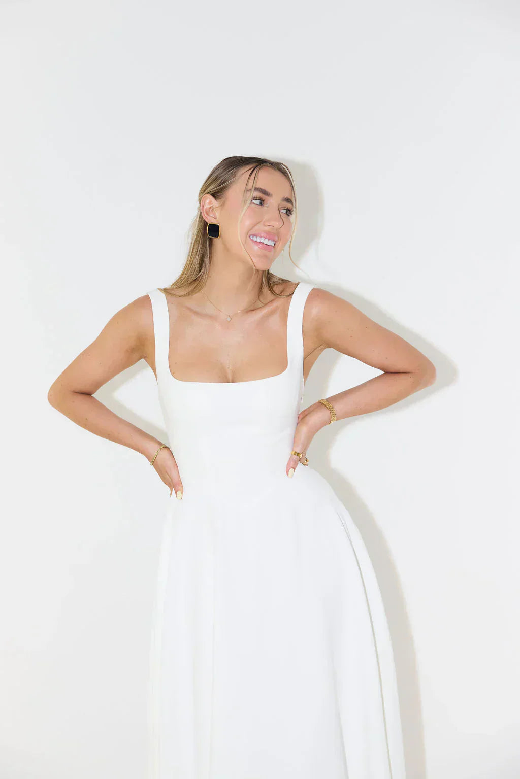 Drune | Midi-Kleid mit Hoher Taille und Quadrat-Ausschnitt