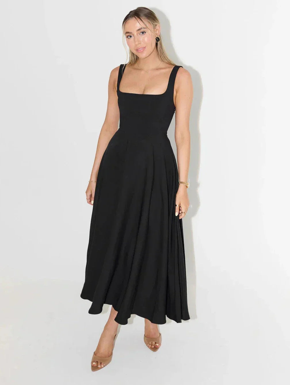 Drune | Midi-Kleid mit Hoher Taille und Quadrat-Ausschnitt