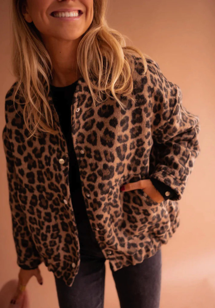 Drune | Leopard Bomberjacke