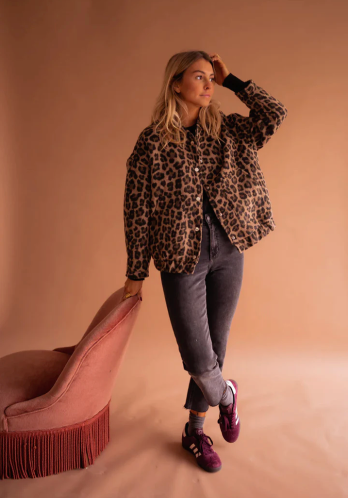 Drune | Leopard Bomberjacke