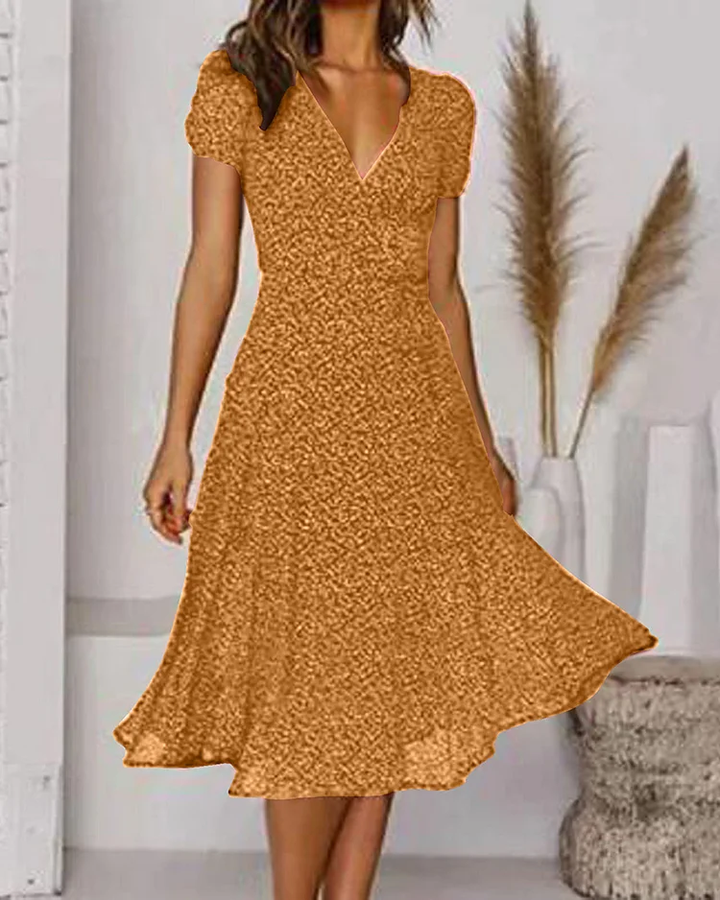 Drune | Kurzarm, gemustertes Chiffon-Kleid mit V-Ausschnitt